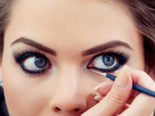 how to apply kajal perfectly
